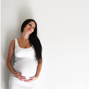 picture of chiropractic treatment of a McHenry pregnant patient